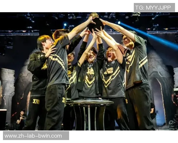 英雄联盟盛典：深入解析RNG战队的极速反应与战术执行